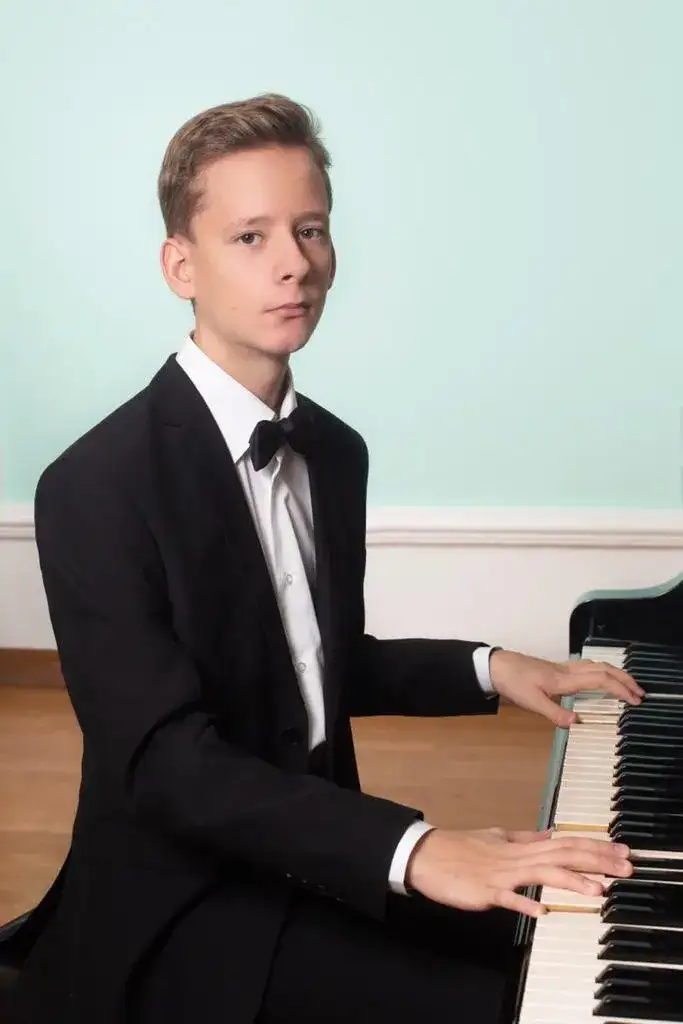 Николай Козырев (фортепиано, Красноярск)