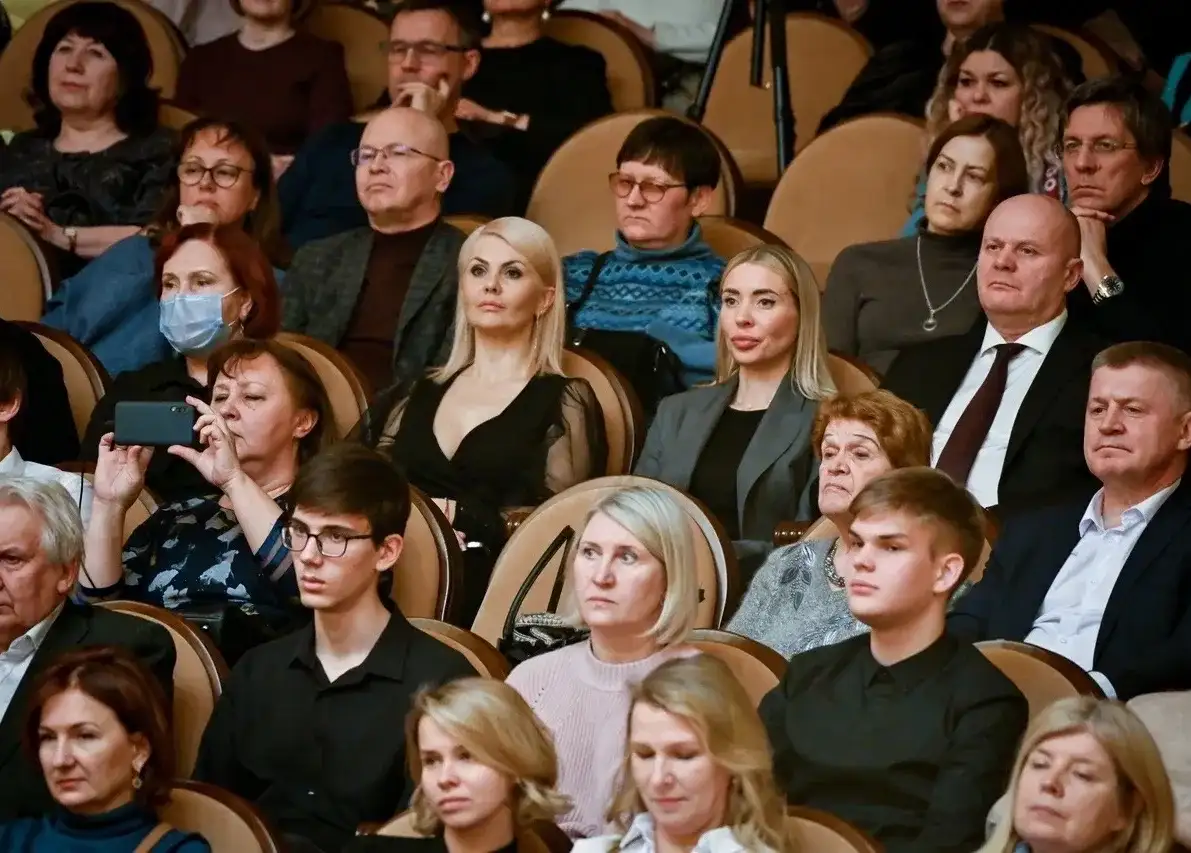 Красноярский камерный оркестр и Александр Кашпурин