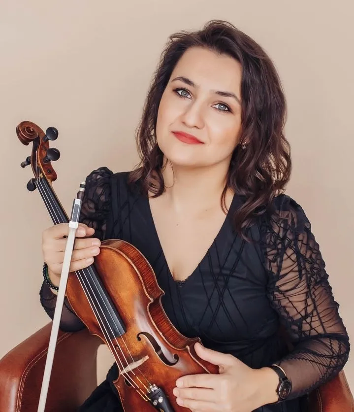 Венские классики. Марина Гаджиева (скрипка), Илья Николаев (виолончель).