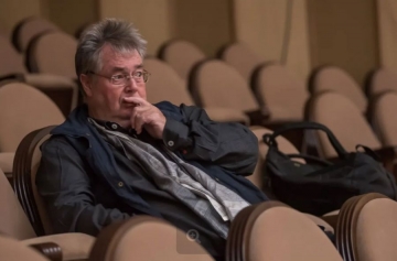 Композитор из Германии сломал в Красноярске ребра и вдохновился